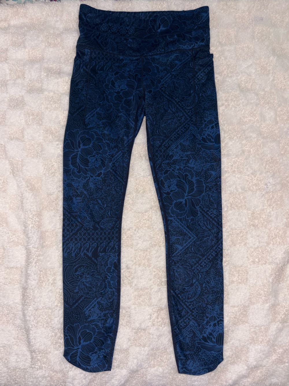Athleta CHAKRA KERALA 7/8 TIGHT IN POWERVITA Leggings Blue Navy Size XSmall